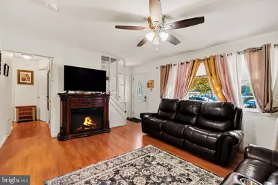 1914 Ridgelawn Avenue, Bethlehem, PA 18018 - Photo 5