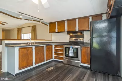 8721 Turkey Ridge Road, Breinigsville, PA 18031 - Photo 11