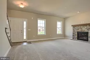 01 Rolling Meadow Rd, Lebanon, PA 17046 - Photo 3