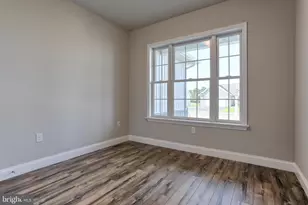 018 Rolling Meadow Rd, Lebanon, PA 17046 - Photo 5