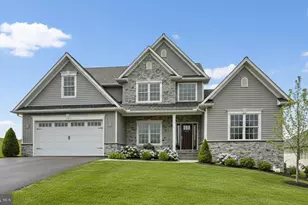 023 Rolling Meadow Rd, Lebanon, PA 17046 - Photo 1