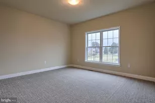 023 Rolling Meadow Rd, Lebanon, PA 17046 - Photo 3