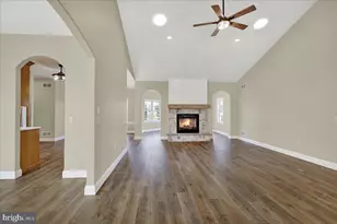 04 Rolling Meadow Rd, Lebanon, PA 17046 - Photo 3