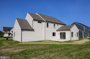 840 Wheatfield Ln, Lebanon, PA 17042 - Photo 3