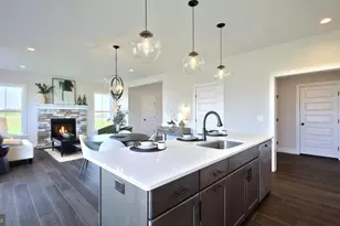 34 Canterbury Ln, Annville, PA 17003 - Photo 7