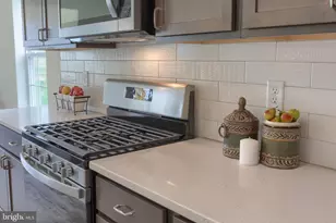 234 Gardenia Ln, Lebanon, PA 17042 - Photo 7