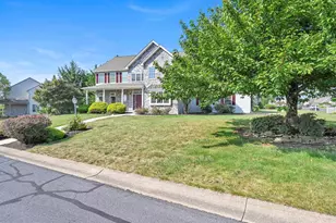 22 Lexington Dr, Annville, PA 17003 - Photo 3