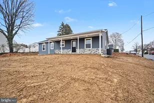 418 Elm St, Lebanon, PA 17042 - Photo 3