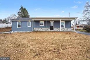 418 Elm St, Lebanon, PA 17042 - Photo 1