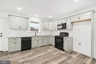 418 Elm St, Lebanon, PA 17042 - Photo 11