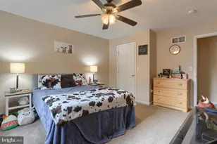 2017 Acorn Dr, Lebanon, PA 17042 - Photo 9
