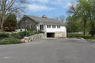 535 S Mill St, Lebanon, PA 17042 - Photo 3