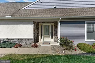 1007 Great Hall Dr, Lebanon, PA 17042 - Photo 3