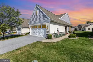 1007 Great Hall Dr, Lebanon, PA 17042 - Photo 37