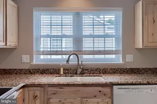 1105 Cambridge Ct, Palmyra, PA 17078 - Photo 9