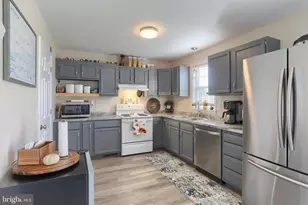 1015 S 3rd St, Lebanon, PA 17042 - Photo 9