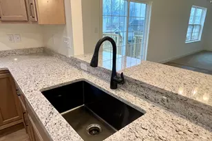 305 Jasmine Dr, Lebanon, PA 17042 - Photo 11