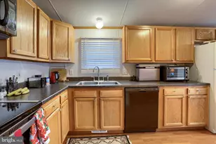 24 Reo Dr, Palmyra, PA 17078 - Photo 15