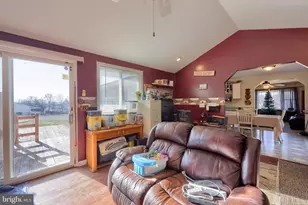 202 Redwood Ln, Lebanon, PA 17046 - Photo 7