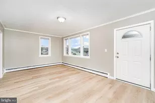 1019 Laurel St, Lebanon, PA 17046 - Photo 3