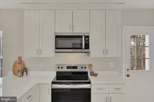 420 E Walnut St, Cleona, PA 17042 - Photo 13