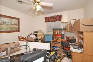 402 Birch Ln, Lebanon, PA 17046 - Photo 11