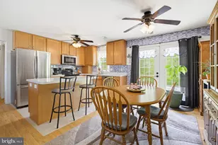 926 Sweetbay Ln, Lebanon, PA 17046 - Photo 9