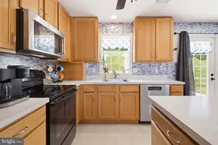 926 Sweetbay Ln, Lebanon, PA 17046 - Photo 15