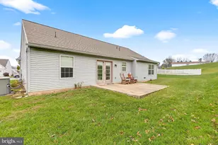 926 Sweetbay Ln, Lebanon, PA 17046 - Photo 29