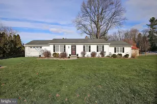 216 Horseshoe Dr, Annville, PA 17003 - Photo 1
