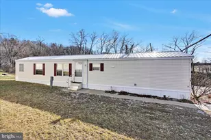 472 S Lancaster St, Lebanon, PA 17046 - Photo 23