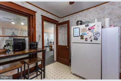 433 E Main Street #APT 2, Palmyra, PA 17078 - Photo 9