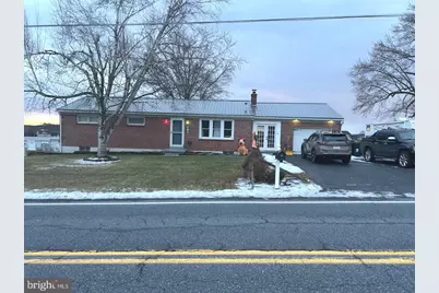 193 W Main Street, Fredericksburg, PA 17026 - Photo 1