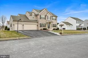 36 Pembrooke Ln L-0108, Annville, PA 17003 - Photo 3