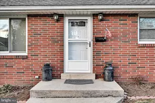 5 E Washington Ave, Myerstown, PA 17067 - Photo 3