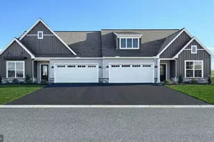 35 Canterbury Ln, Annville, PA 17003 - Photo 3