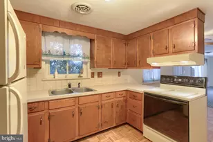 401 N 7th Ave, Lebanon, PA 17046 - Photo 3