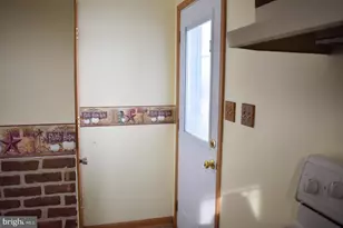 262 E Kercher Ave, Lebanon, PA 17046 - Photo 25