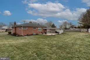 1275 Marion Dr, Lebanon, PA 17042 - Photo 7