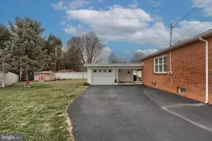 1275 Marion Dr, Lebanon, PA 17042 - Photo 3