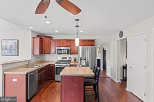 476 Sweetwater Dr, Palmyra, PA 17078 - Photo 9