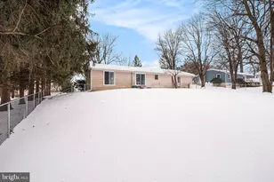 2141 Cloverfield Dr, Lebanon, PA 17046 - Photo 23