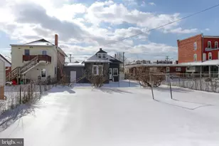 207 E Lehman St, Lebanon, PA 17046 - Photo 5