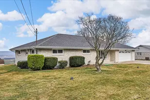 263 Eisenhower Rd, Palmyra, PA 17078 - Photo 5