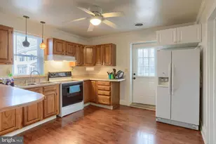 820 N 9th St, Lebanon, PA 17046 - Photo 9