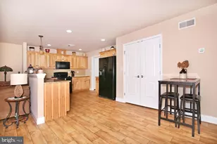 1005 Great Hall Dr, Lebanon, PA 17042 - Photo 11