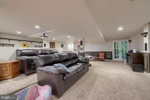 32 Village Dr, Newmanstown, PA 17073 - Photo 35