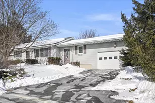 512 School Dr, Fredericksburg, PA 17026 - Photo 5