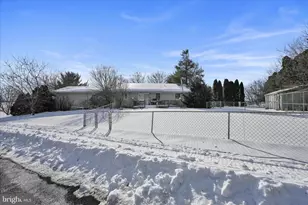 512 School Dr, Fredericksburg, PA 17026 - Photo 31