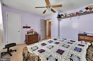 512 School Dr, Fredericksburg, PA 17026 - Photo 17